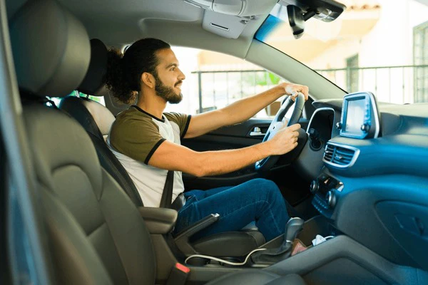 ड्राइविंग लाइसेंस के लिए आवेदन और प्रक्रिया जानें